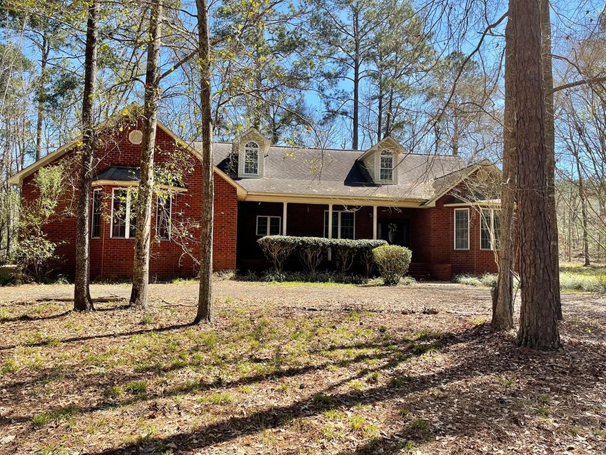 205 Cinnamon Dr, Bainbridge, GA 39819 - photo 1