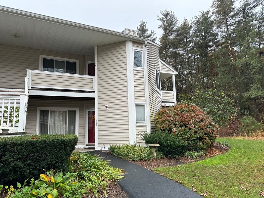750 Whittenton St unit 711, Taunton, MA 02780 - photo 1