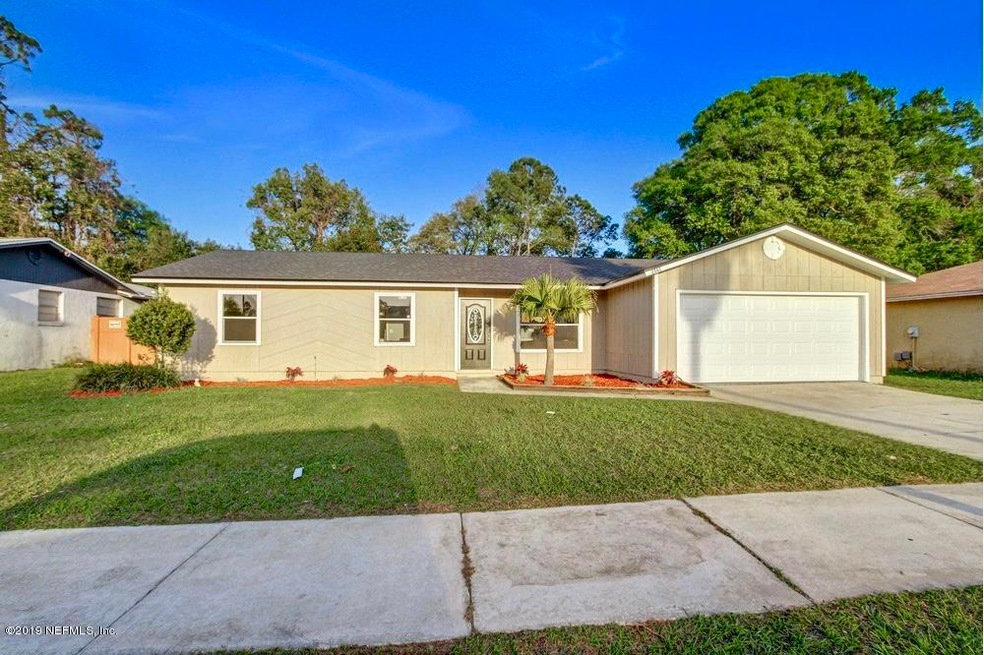 2561 Sandusky Ave E, Jacksonville, FL 32216 - photo 1