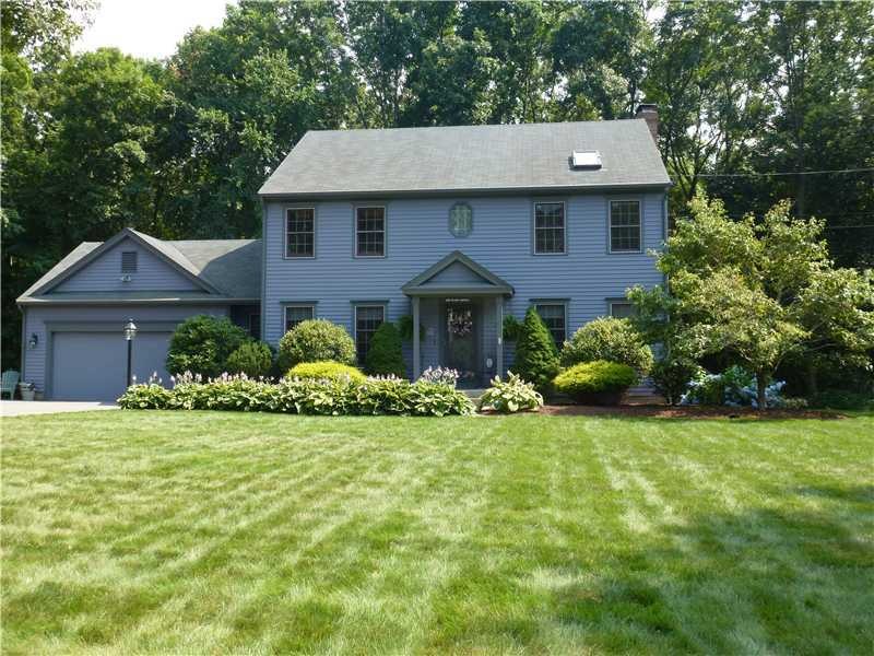 23 Southbury Rd, Cumberland, RI 02864 - photo 1