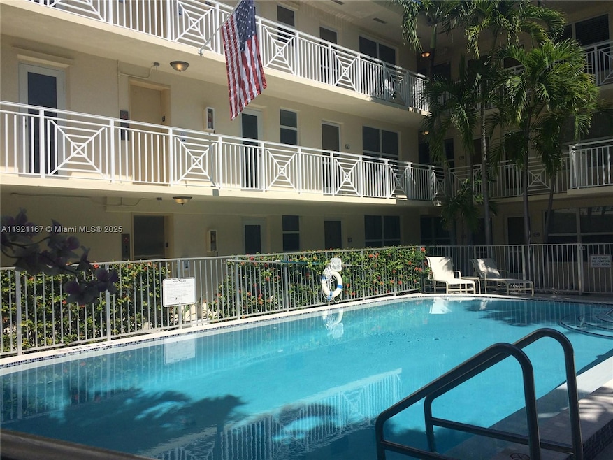 255 Sunrise Dr unit 103, Key Biscayne, FL 33149 - photo 1