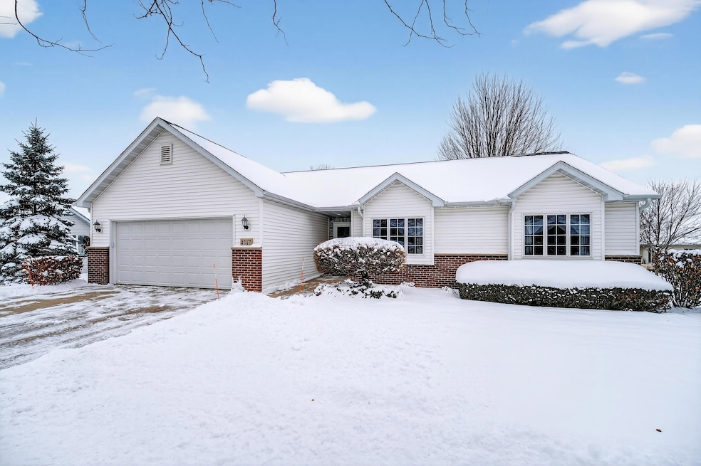 4307 N Marshall Heights Ave, Appleton, WI 54913 - photo 1