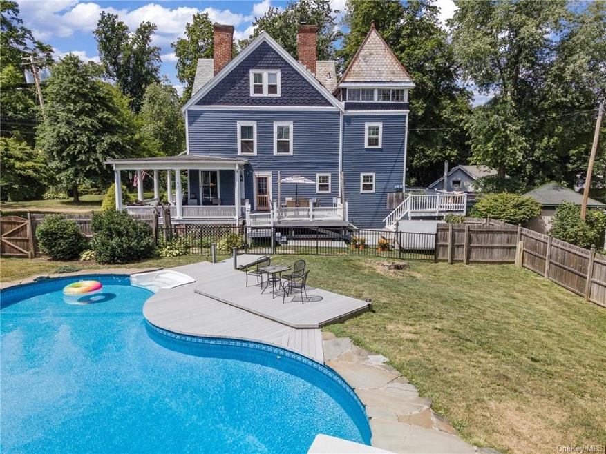 2 Balmville Rd, Newburgh, NY 12550 - photo 1