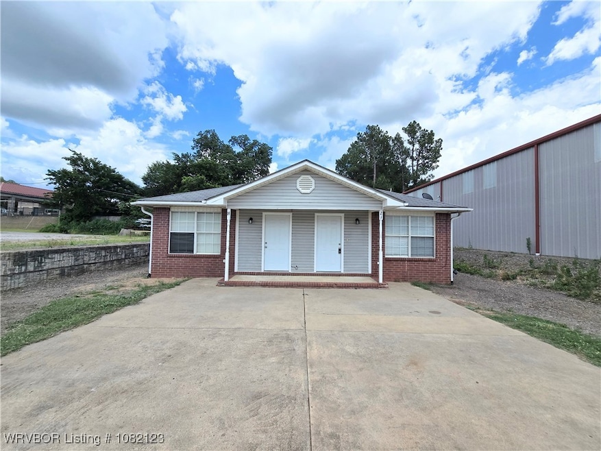 19 S 14th St, van Buren, AR 72956 - photo 1