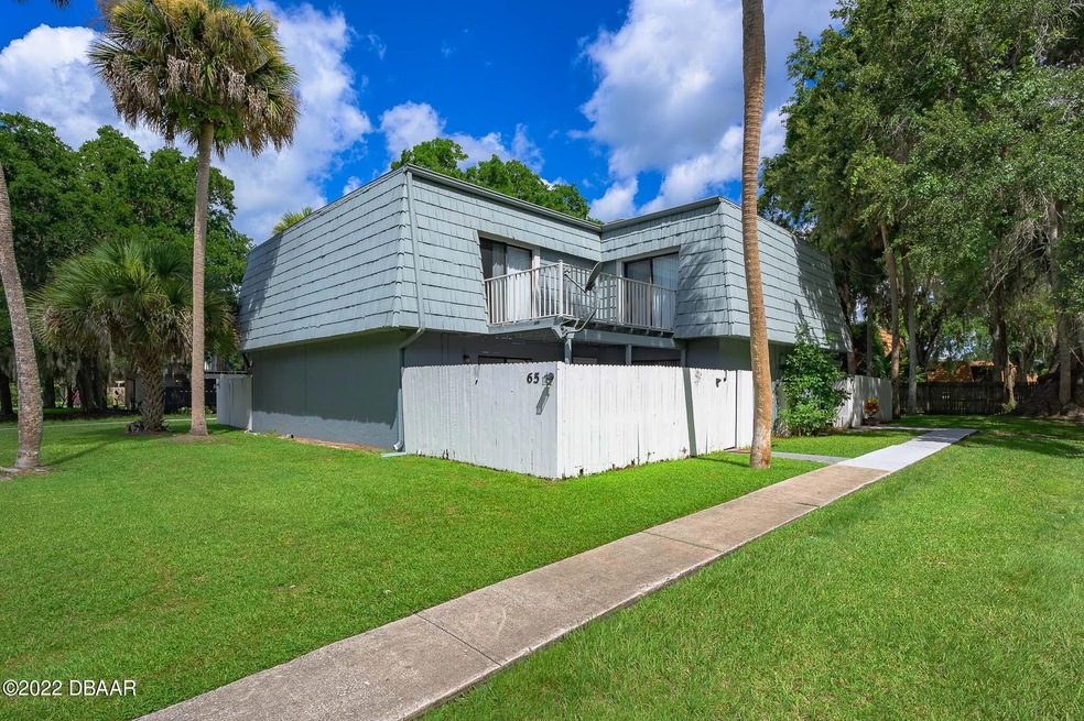65 Springwood Square
