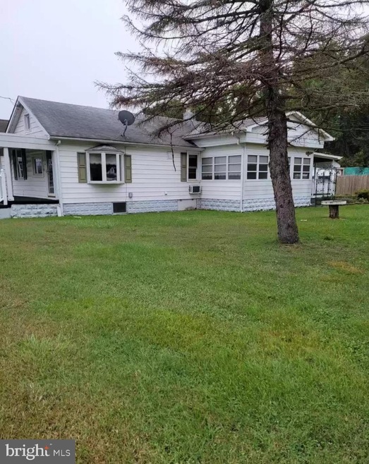 192 N Broad St, Penns Grove, NJ 08069 - photo 1