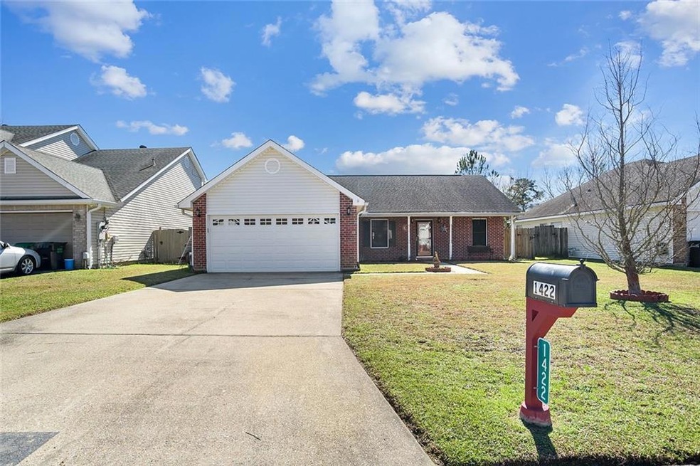 1422 Ellingsworth Dr, Slidell, LA 70461 - photo 1