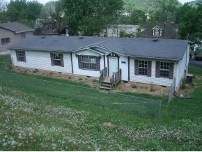 631 E Pine St, Johnson City, TN 37601 - photo 1