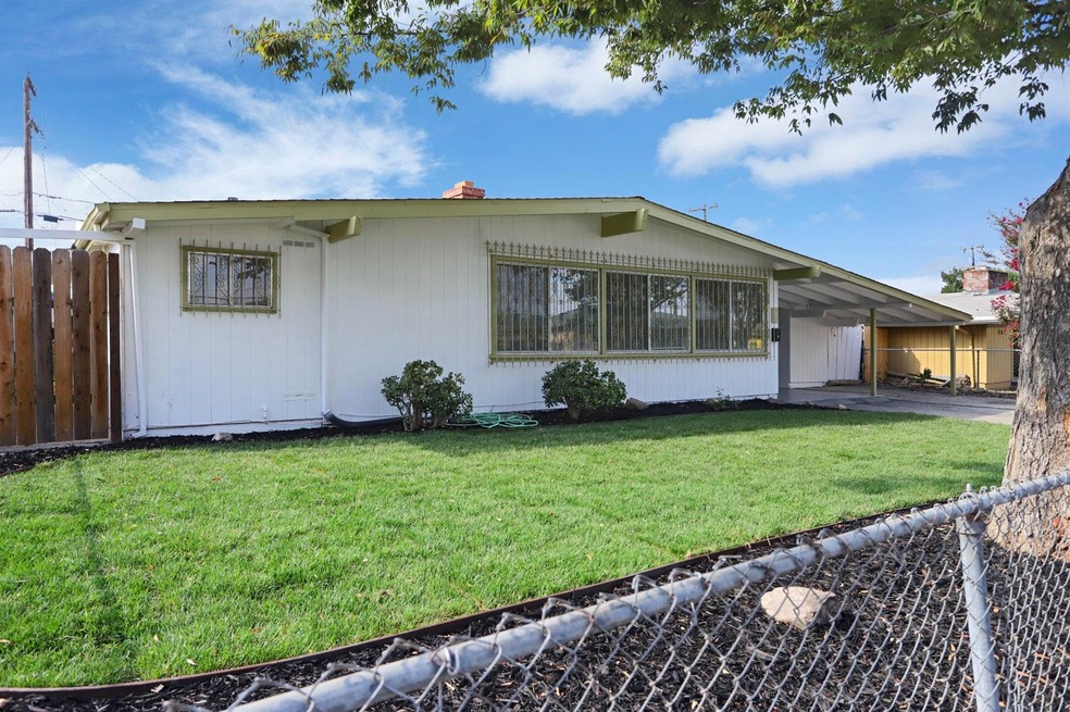 674 Boston Ave, Stockton, CA 95206 - photo 1
