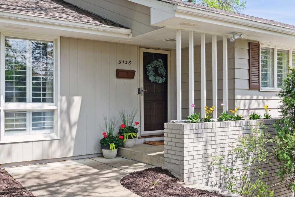 5136 Abercrombie Dr, Edina, MN 55439 - photo 1