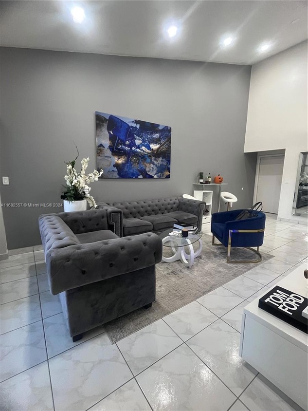 For Rent 9405 Fontainebleau Blvd Unit 21222, Miami, FL 33172