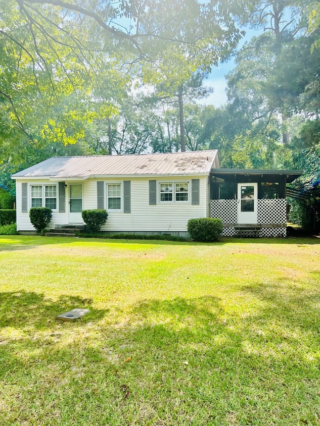 107 Morningside Dr, Camilla, GA 31730 MLS 11640