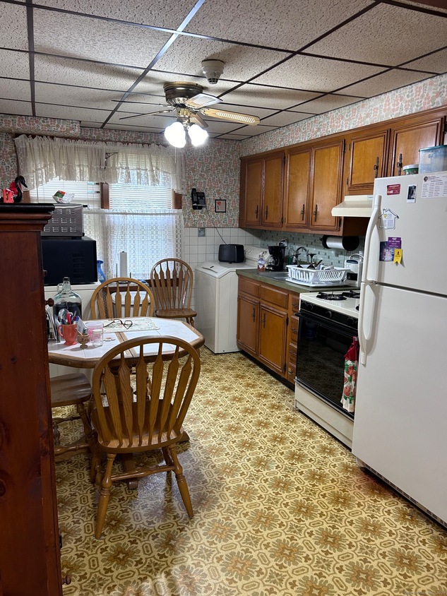 290 N Bdlg 94 Ave Unit 12, Bridgeport, CT 06610 MLS 24043720