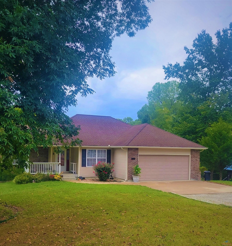 18215 Orchard Rd, Warsaw, MO 65355