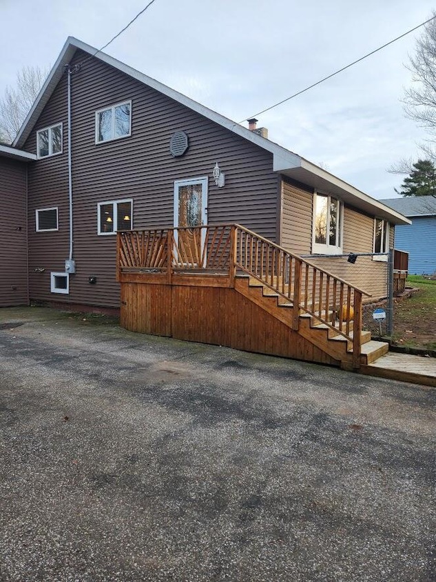 2601 Bayview Blvd, Sault Sainte Marie, MI 49783 MLS 231108