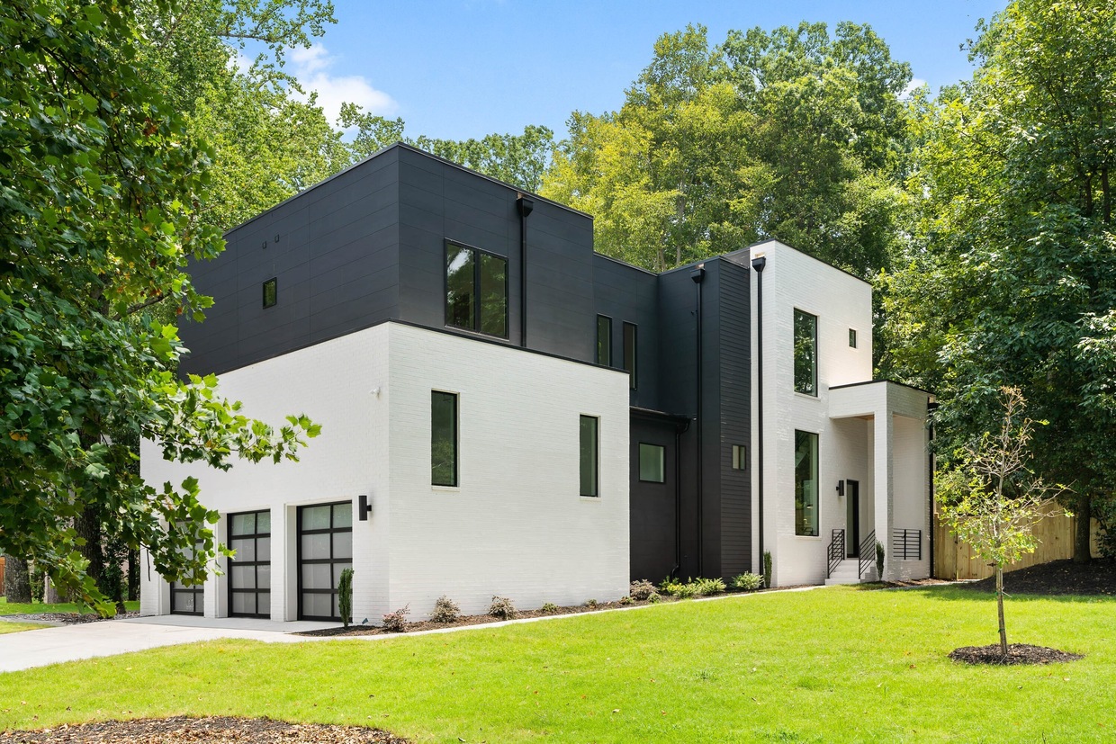 Luxury modern homes for sale in Brookhaven, Georgia