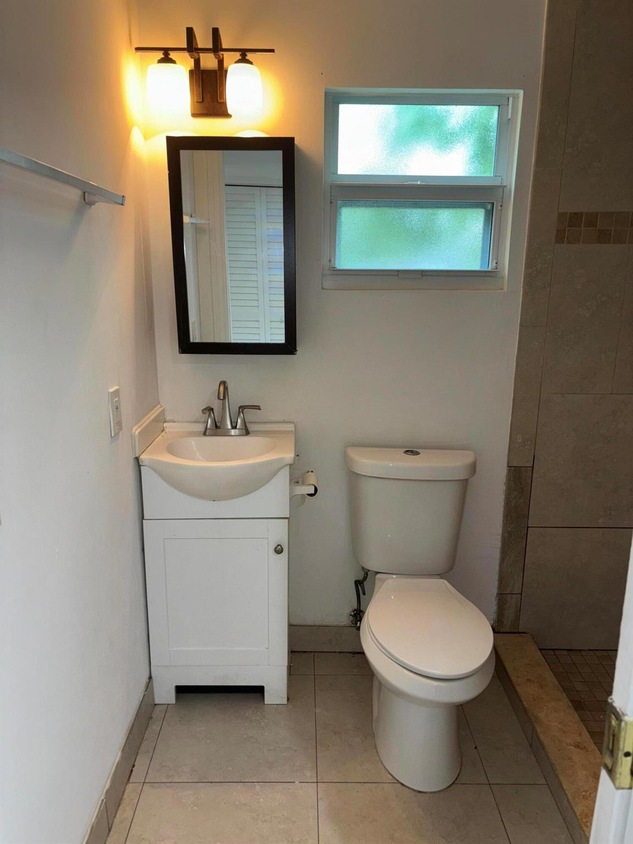 801 Dobbins St Unit 4, West Palm Beach, FL 33405 MLS R11029295