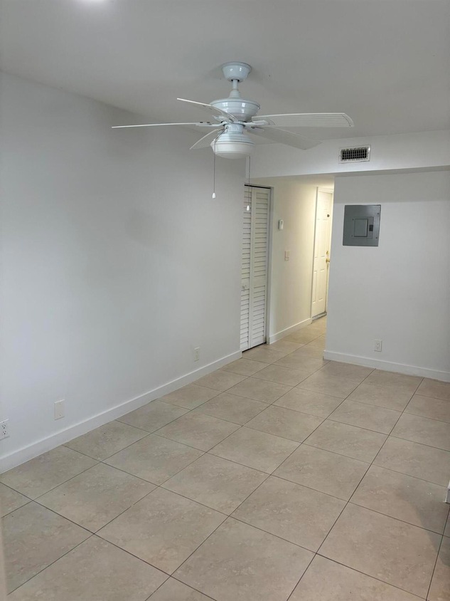 801 Dobbins St Unit 4, West Palm Beach, FL 33405 MLS R11029295