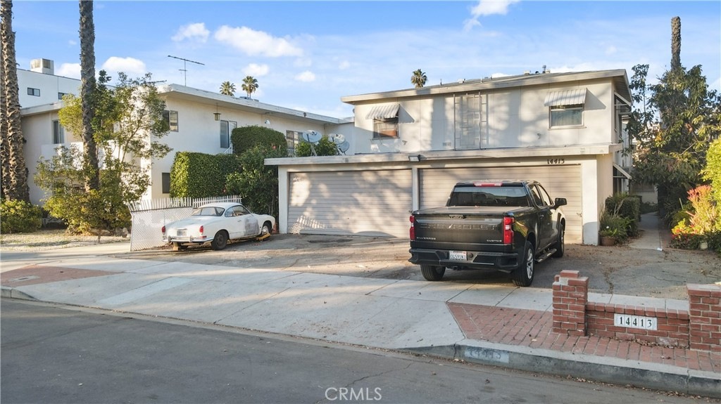 Van Nuys CA Multi-Family Homes & Duplexes for Sale 