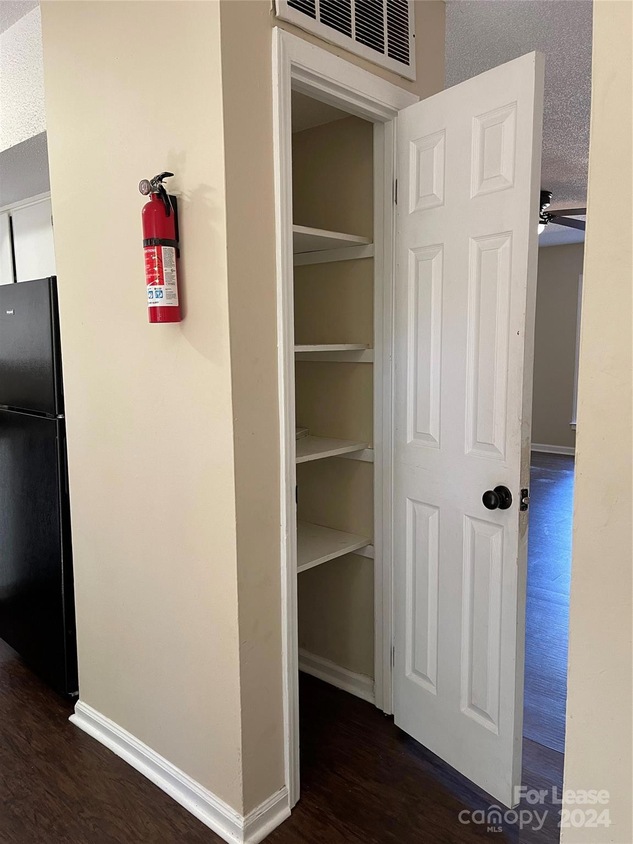 405 17th Ave NE Unit 4, Hickory, NC 28601 MLS CAR4191478