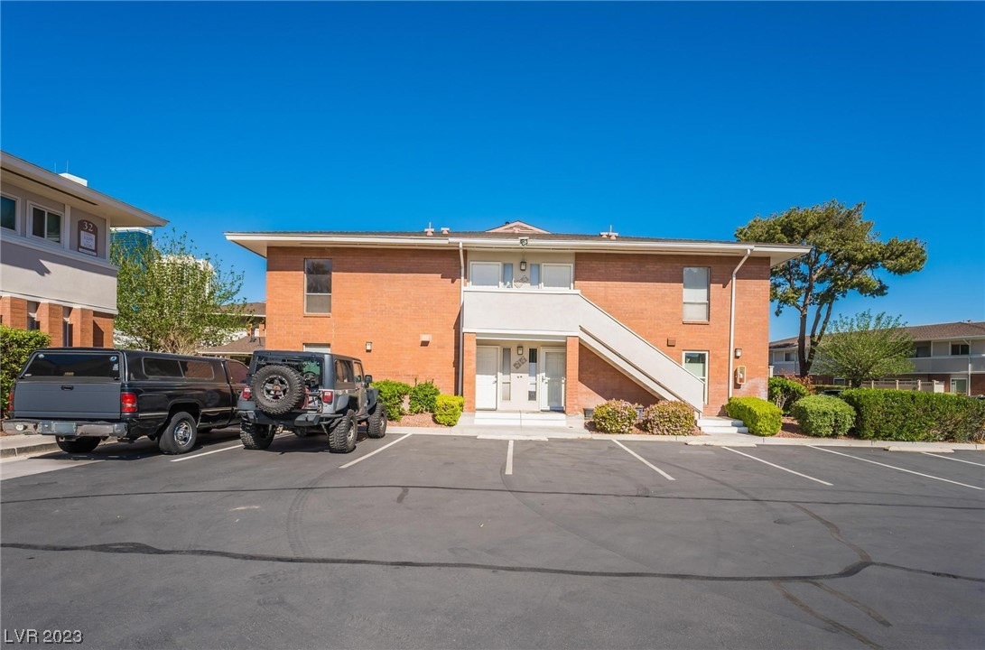 Actualizar 73+ imagen las vegas country club estates Abzlocal.mx