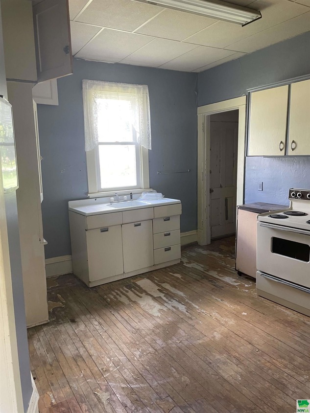 224 S Clark St, Paullina, IA 51046 MLS 821922