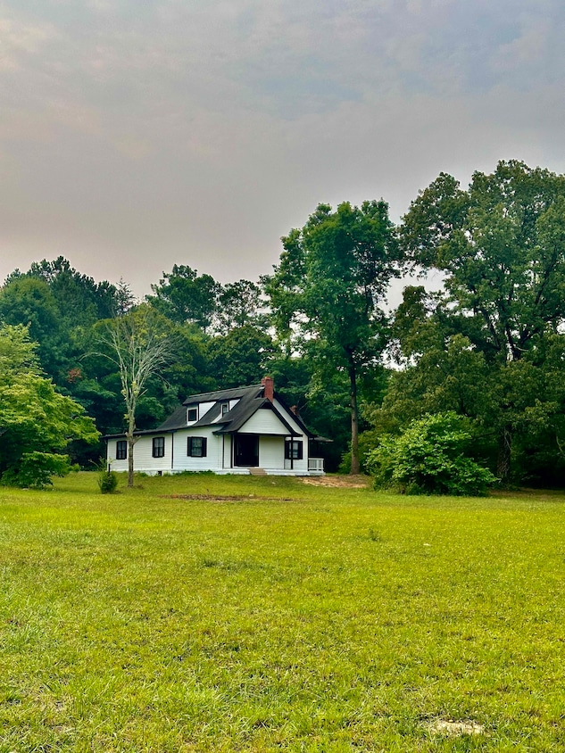 828 Terry White Rd, Aragon, GA 30104