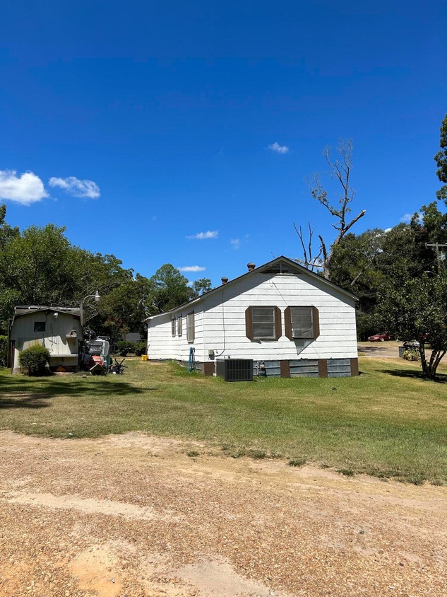 1919 Short 3rd Ave, Laurel, MS 39440 MLS 134738