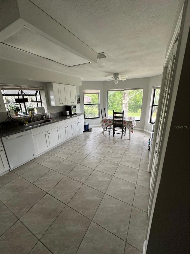 918 W Colbert Ct, Beverly Hills, FL 34465 MLS MFRT3475757