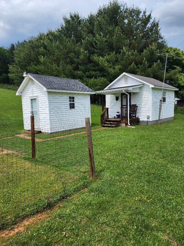 1291 Pipers Gap Rd, Galax, VA 24333 MLS 93843
