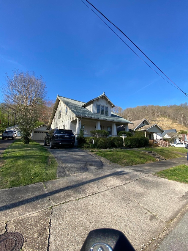 309 5th St Paintsville KY 41240 Homes Com   7117499713 573420351 Original 