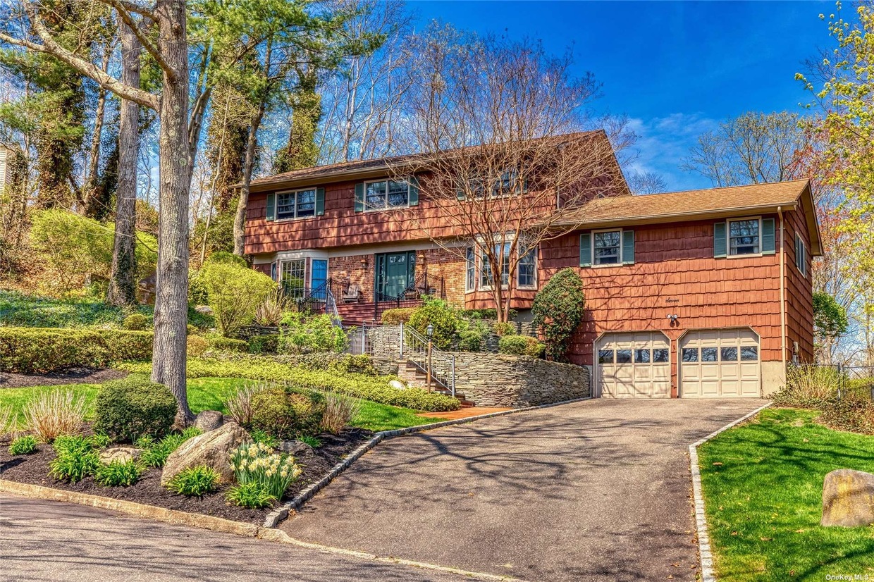 Recently Sold Real Estate & Homes near Smithtown High School West, Smithtown  - pg 5 - Homes.com