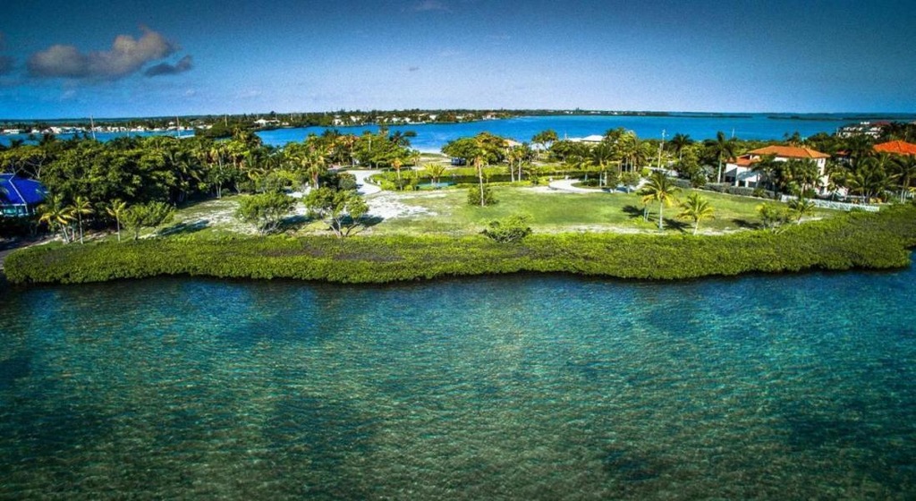 5 Tiburon Cir, Big Coppitt Key, FL 33040 MLS 609328