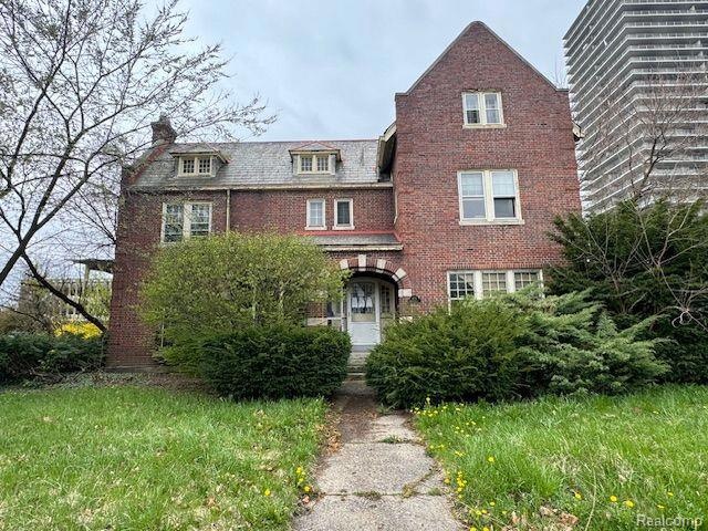 475 Fiske Dr, Detroit, MI 48214 | Homes.com