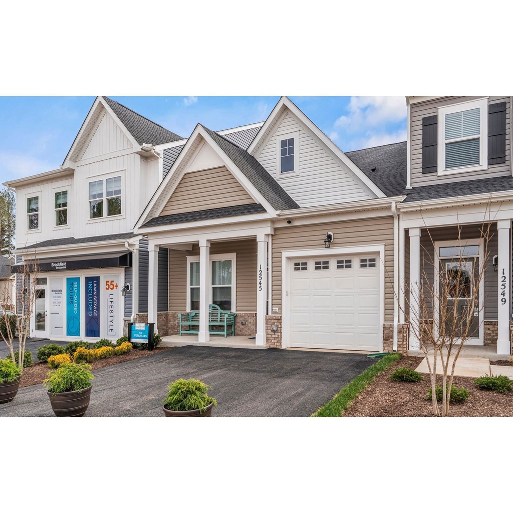 9374 Crestview Ridge Dr, Bristow, VA 20136