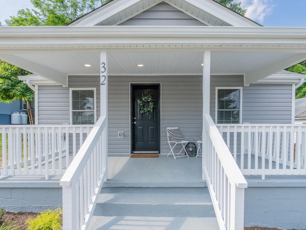 32 Maple Leaf Dr, Staunton, VA 24401 MLS 654206