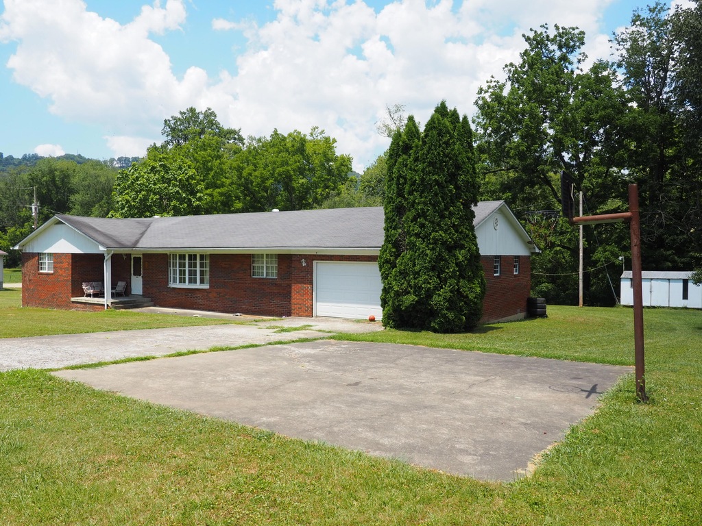 3232 Clear Fork Rd, Clear Fork, WV 24822 | MLS# 24-919 | Homes.com