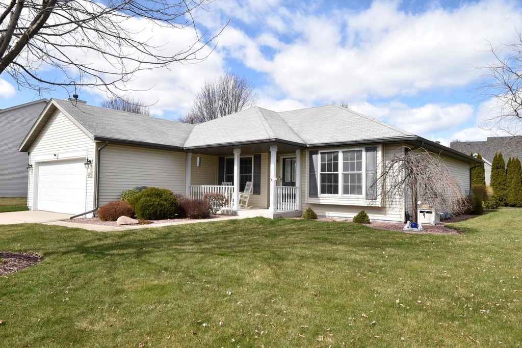 1224 Riva Ridge, Racine, WI 53402 MLS 1868433