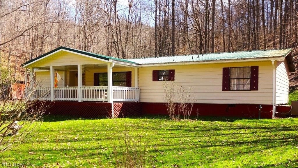 61 Milhoan Rd, Reedy, WV 25270 MLS 5023367