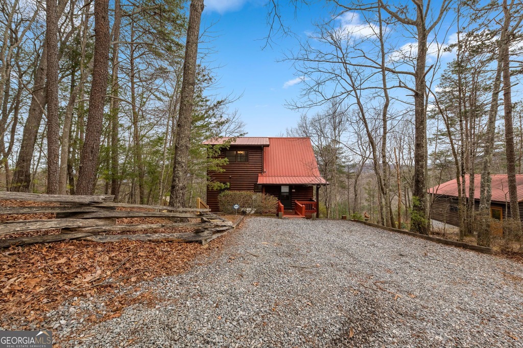 325 Mountain Ridge Rd, Blue Ridge, GA 30513 | MLS# 10269330 | Homes.com