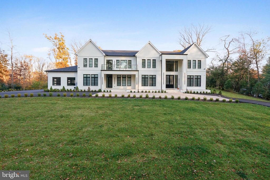 1249 Daleview Dr, McLean, VA 22102 MLS VAFX2184740