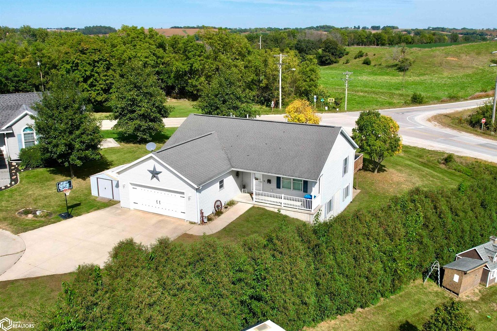 104 Court St, Victor, IA 52347 MLS 6321661