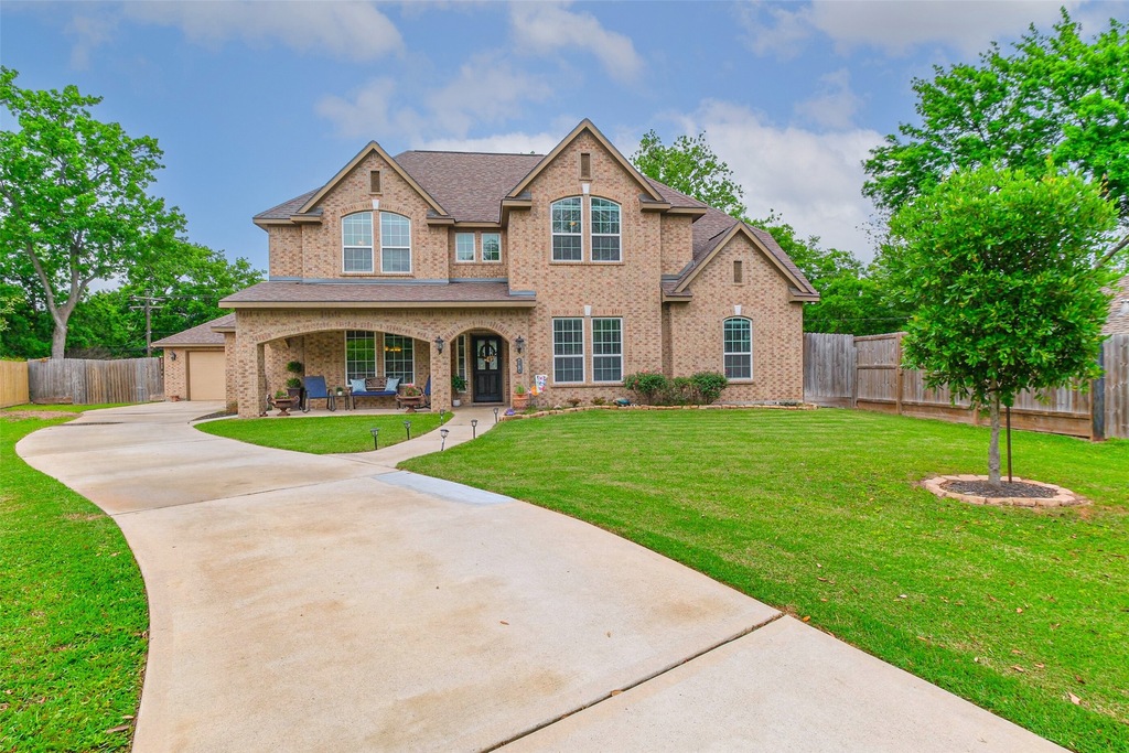 For Sale 5826 Silver Forest Dr, Houston, TX 77092