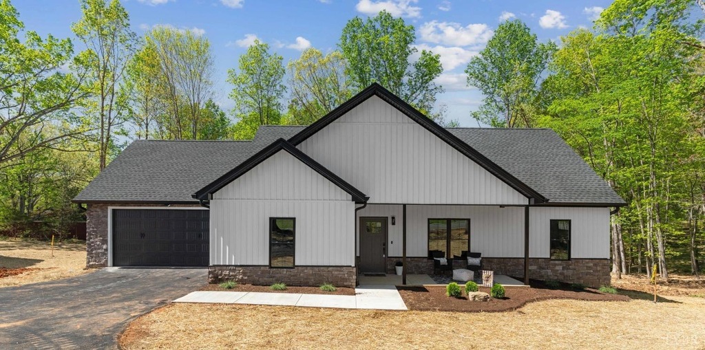 5189 Boonsboro Rd, Lynchburg, VA 24503 MLS 351992