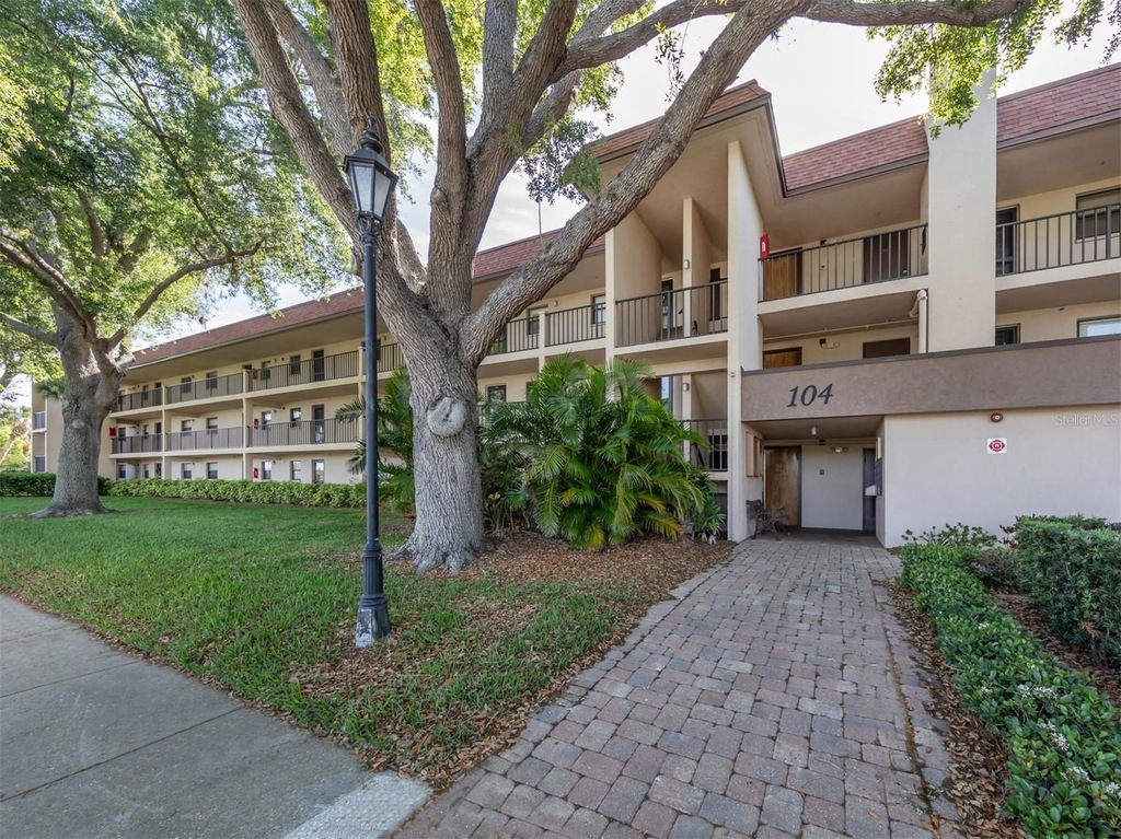 104 Capri Isles Blvd Unit 308, Venice, FL 34292 | MLS# MFRN6131805 ...