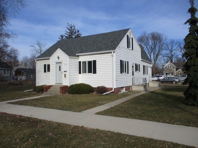 1606 Broadway St, Emmetsburg, IA 50536 | Homes.com