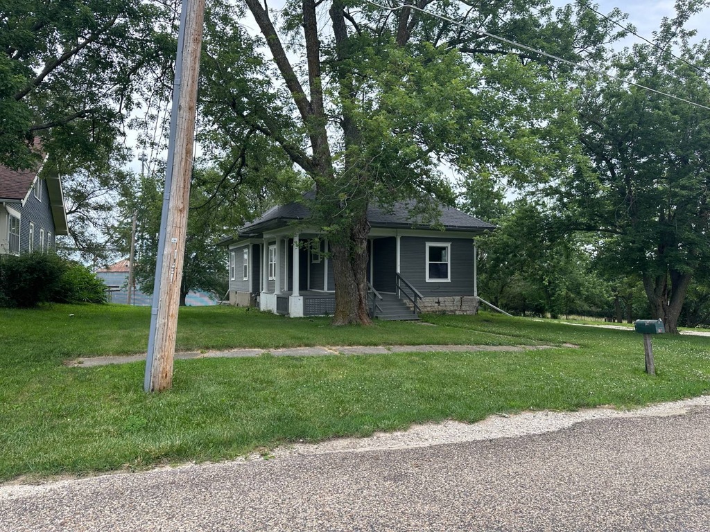 504 S Taylor St, Mount Ayr, IA 50854 MLS 11245136