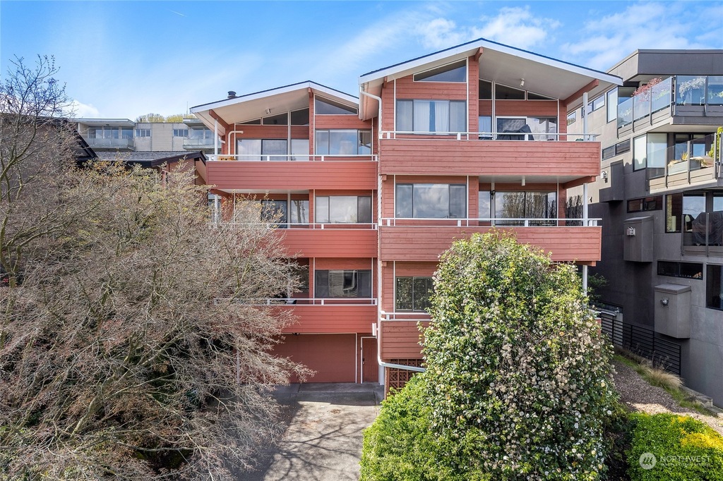 2028 Waverly Place N Unit 101, Seattle, WA 98109 | MLS# NWM2253866 ...