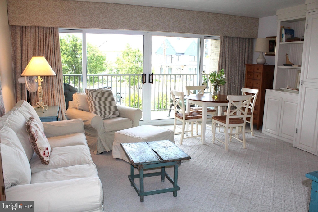 8 Olive Ave Unit 207