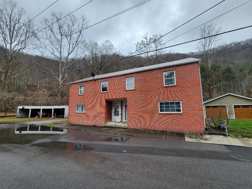 703 705 Maple Ave, Mullens, WV 25882 MLS 86451